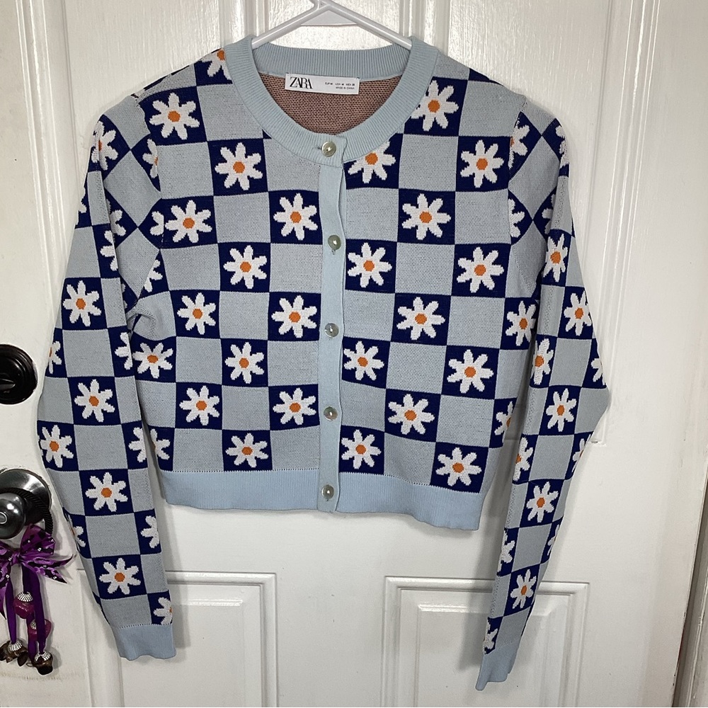 Zara Blue and White Floral Cardigan